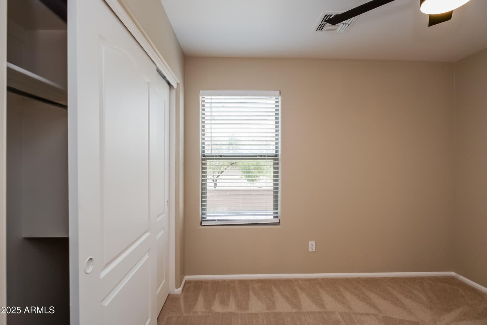 1361 W CORRIENTE Drive, San Tan Valley, AZ 85143 — photo 10 of 15