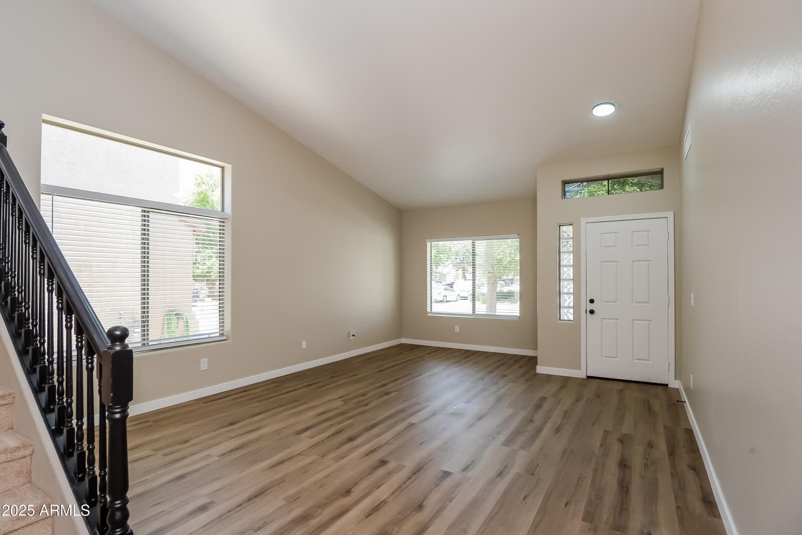 1361 W CORRIENTE Drive, San Tan Valley, AZ 85143 — photo 4 of 15