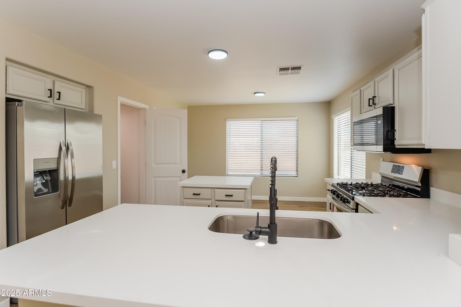 1361 W CORRIENTE Drive, San Tan Valley, AZ 85143 — photo 2 of 15