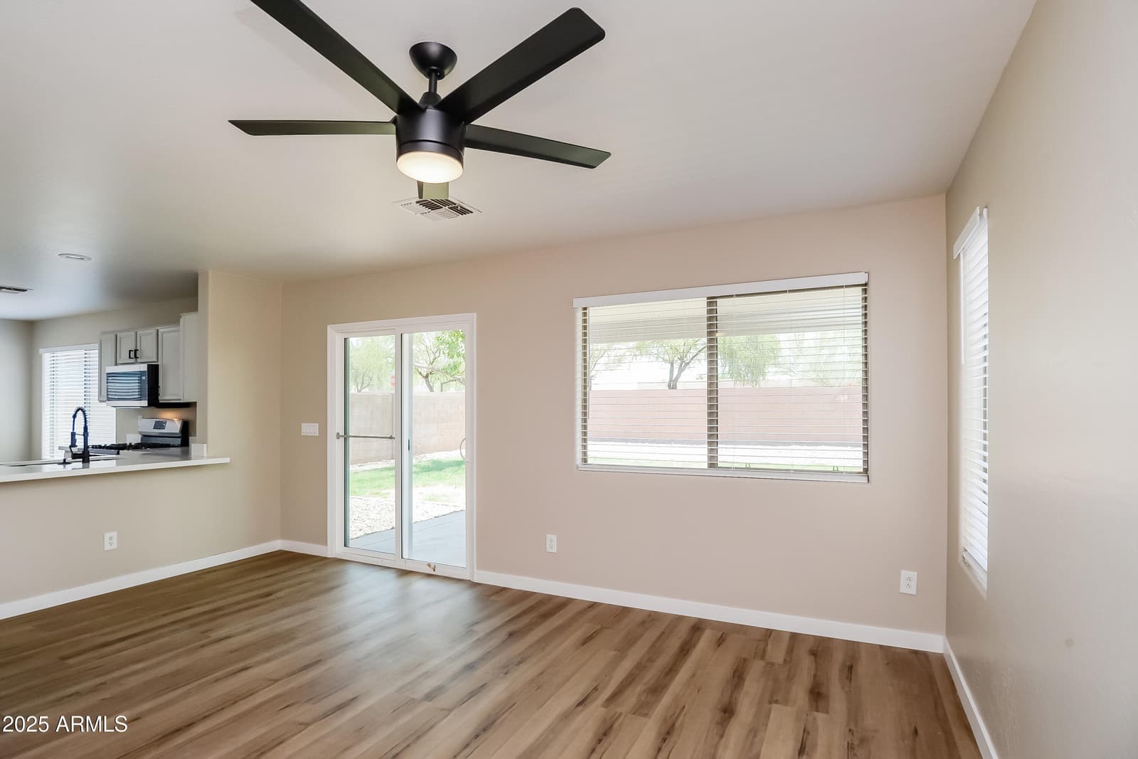1361 W CORRIENTE Drive, San Tan Valley, AZ 85143 — photo 3 of 15