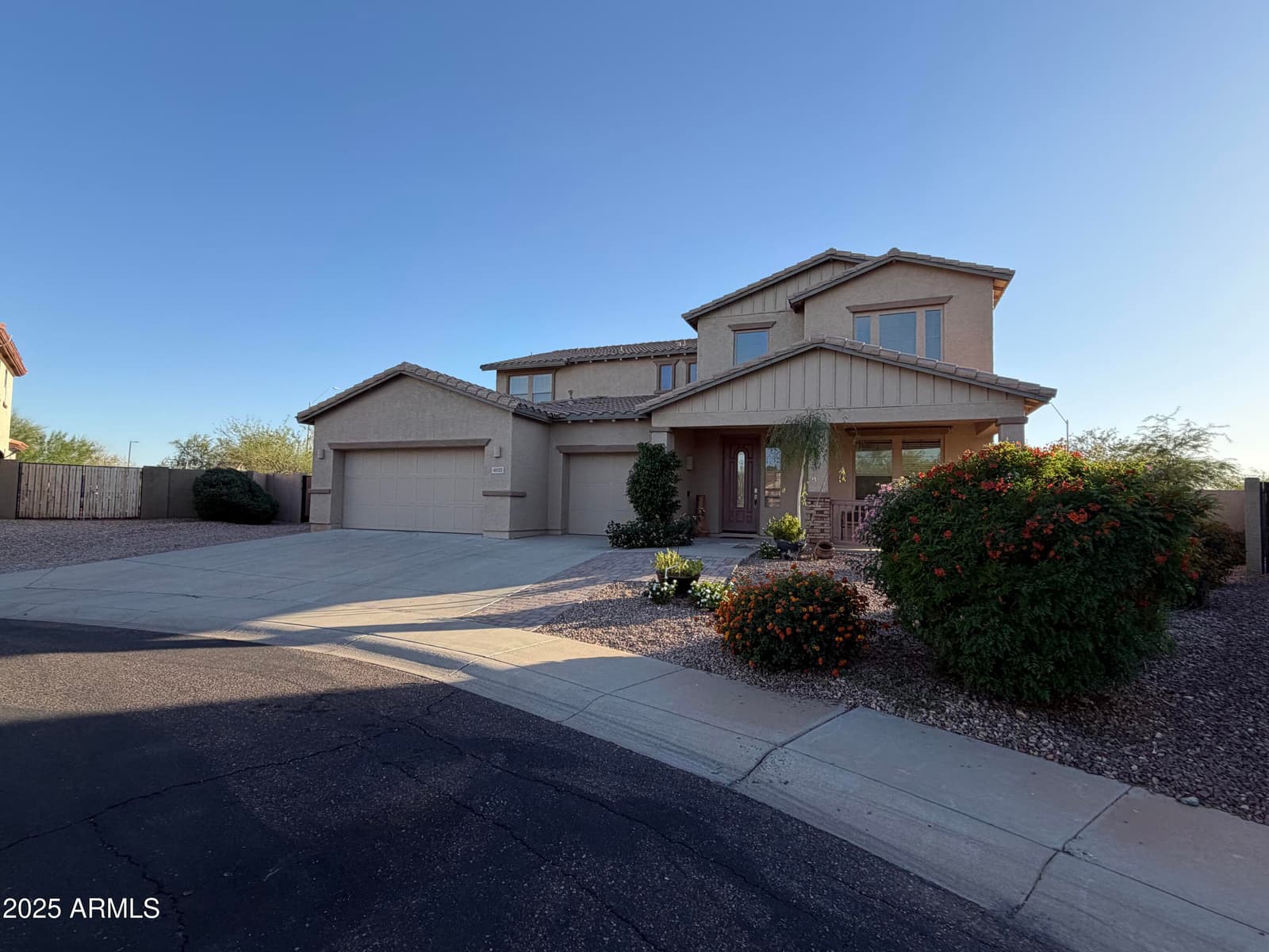 4513 W HEYERDAHL Drive, New River, AZ 85087 — photo 4 of 64