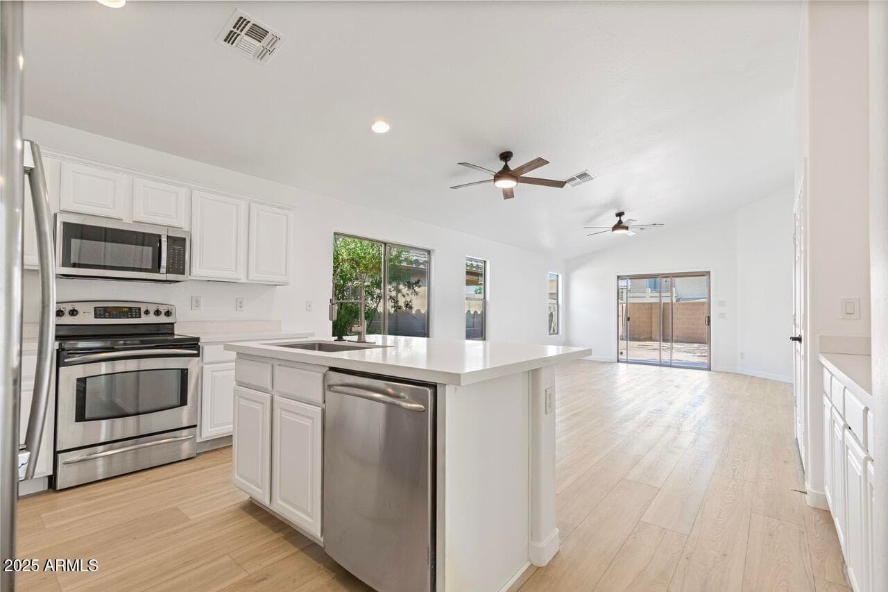 46137 W STARLIGHT Drive, Maricopa, AZ 85139 — photo 10 of 40