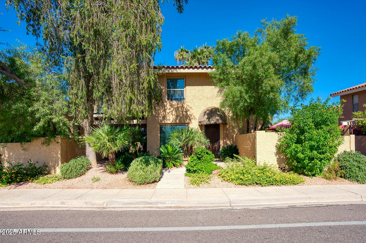 830 E Peoria Avenue 3, Phoenix, AZ 85020 — photo 1 of 31