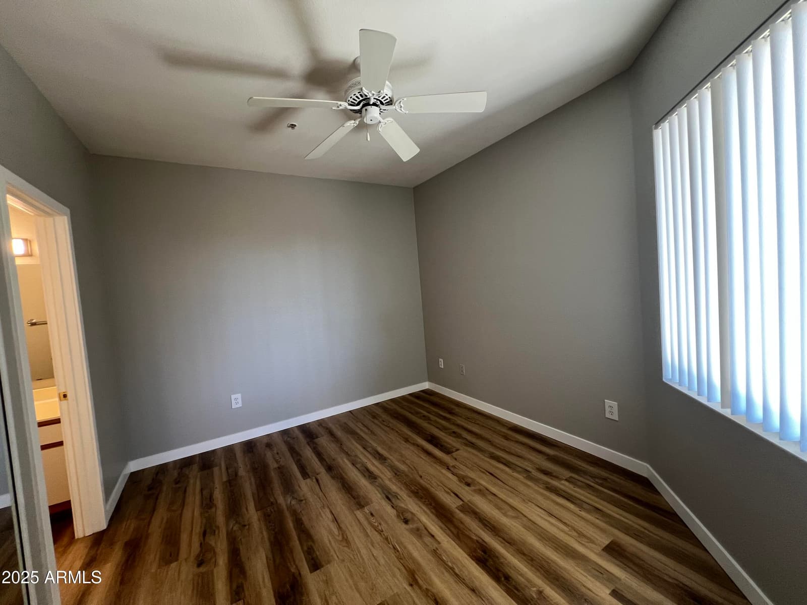2929 W Yorkshire Drive 2013, Phoenix, AZ 85027 — photo 6 of 17