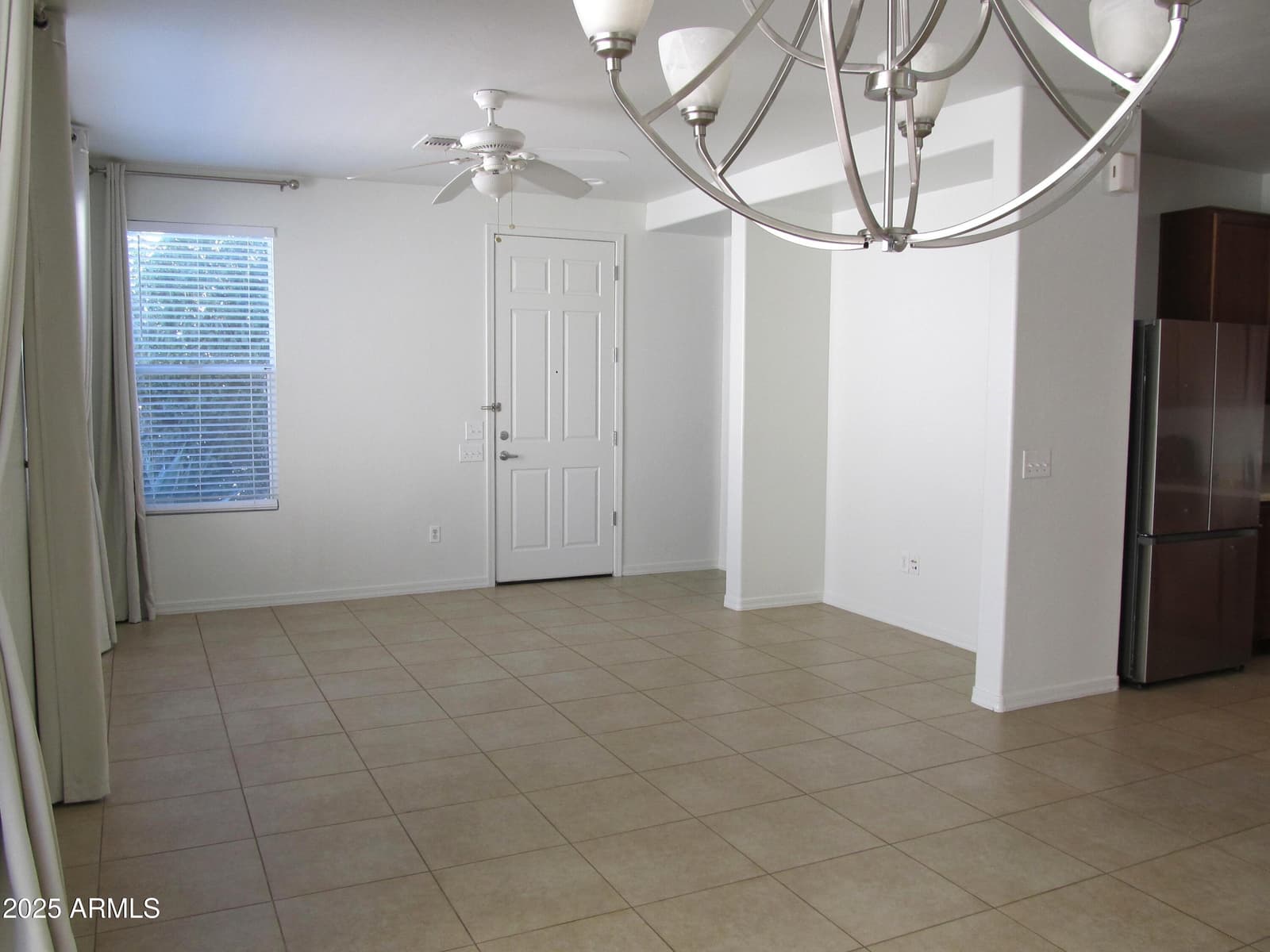 748 W PASEO CELESTIAL, Sahuarita, AZ 85629 — photo 4 of 39