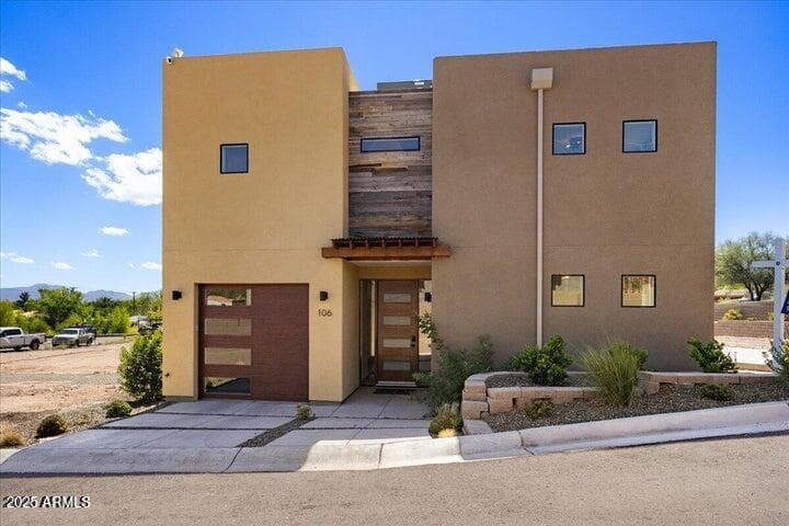 100 E WEE HOLLOW Drive, Camp Verde, AZ 86322 — photo 1 of 47