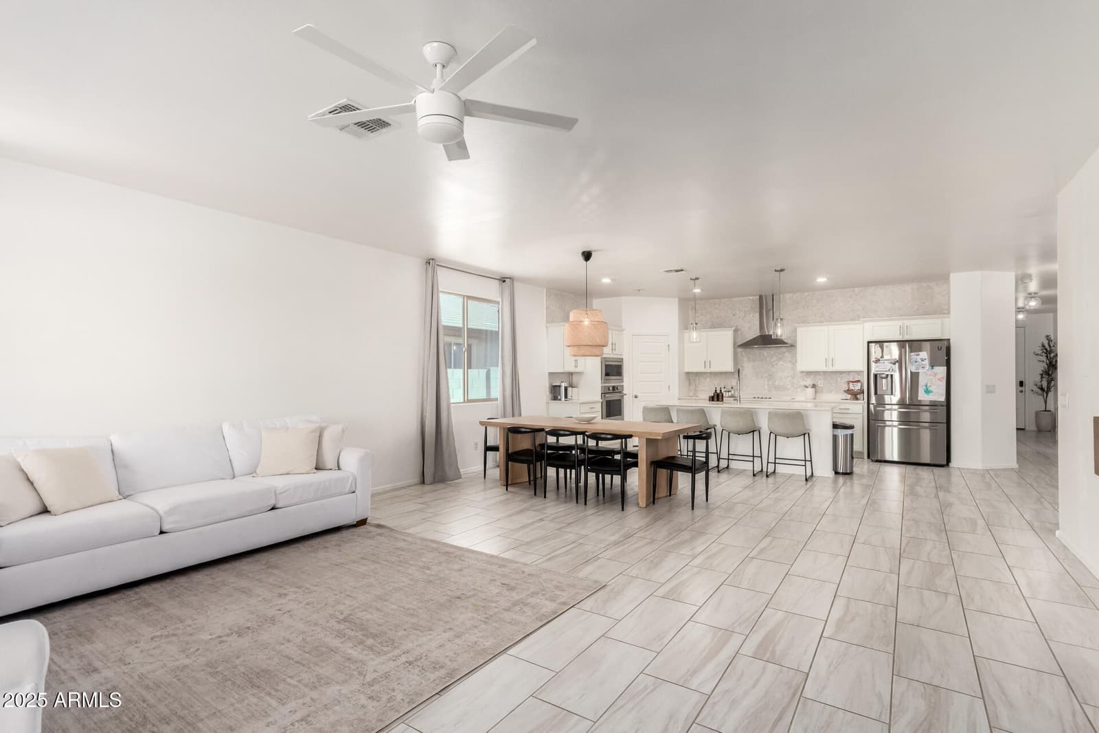 17796 W ROBIN Lane, Surprise, AZ 85387 — photo 11 of 38