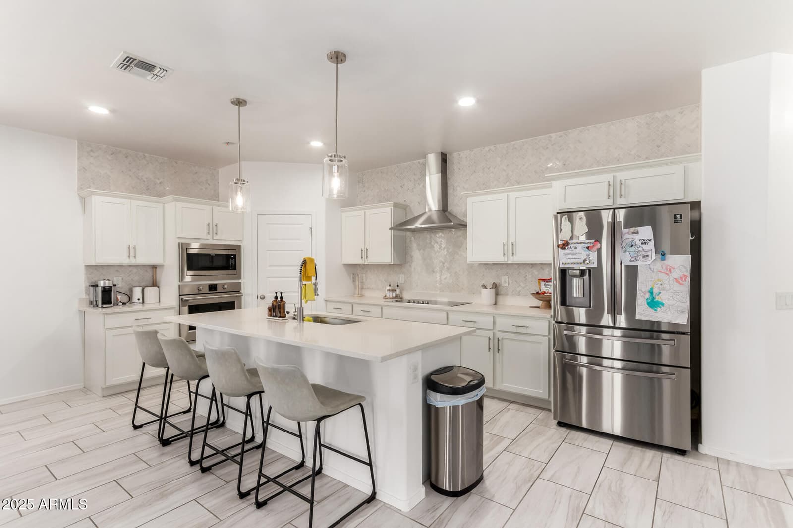 17796 W ROBIN Lane, Surprise, AZ 85387 — photo 13 of 38