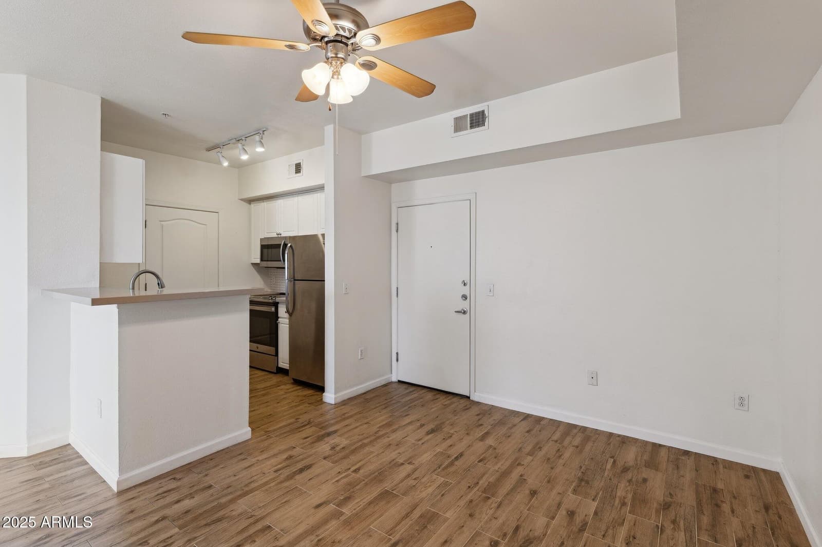 1701 E COLTER Street 182, Phoenix, AZ 85016 — photo 6 of 54