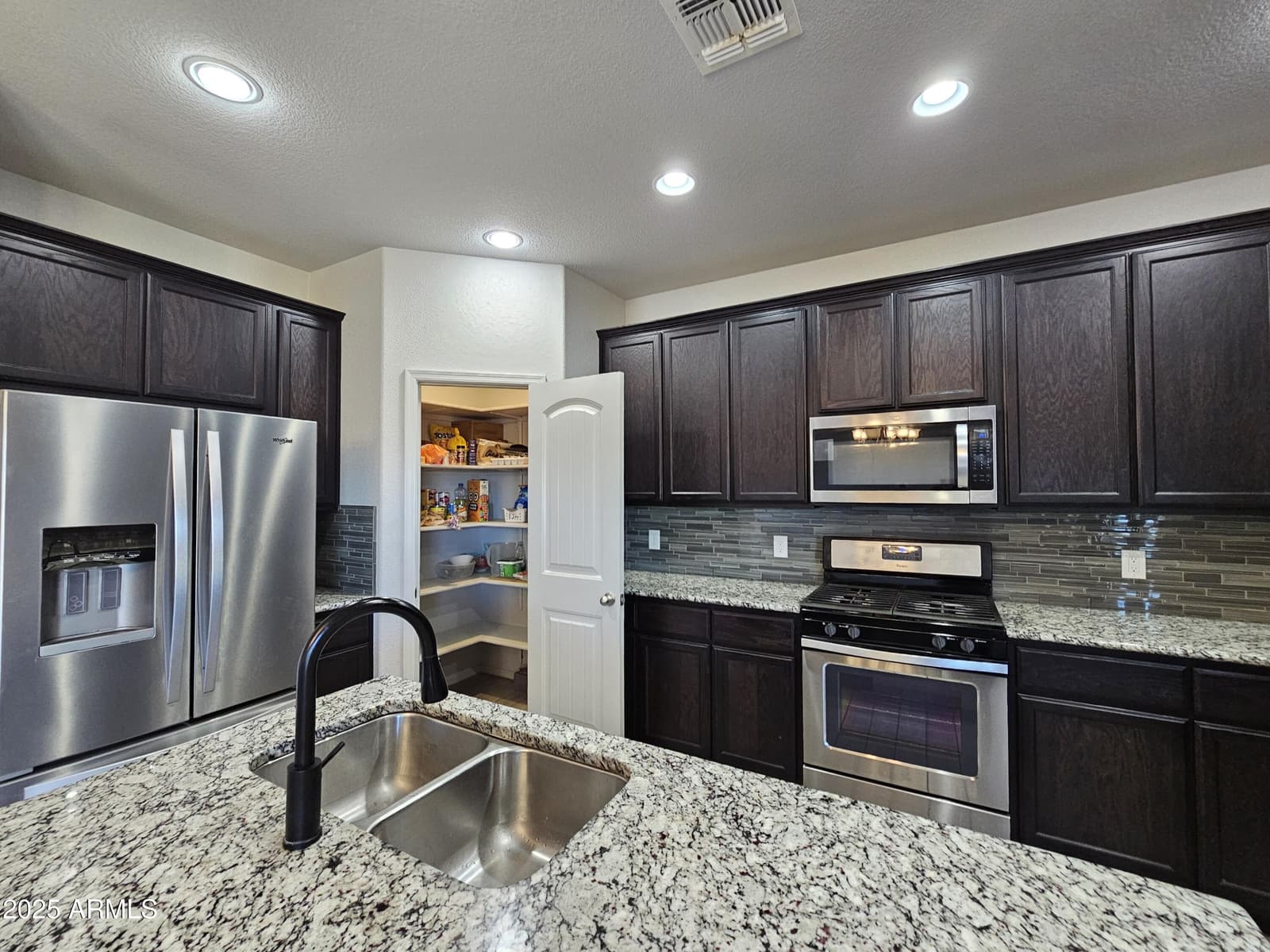 3443 RHAPSODY Drive, Sierra Vista, AZ 85650 — photo 7 of 28