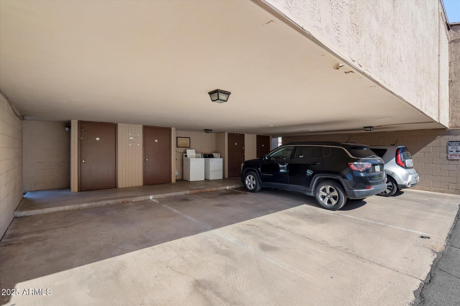 2673 E OAKLEAF Drive, Tempe, AZ 85288 — photo 3 of 20