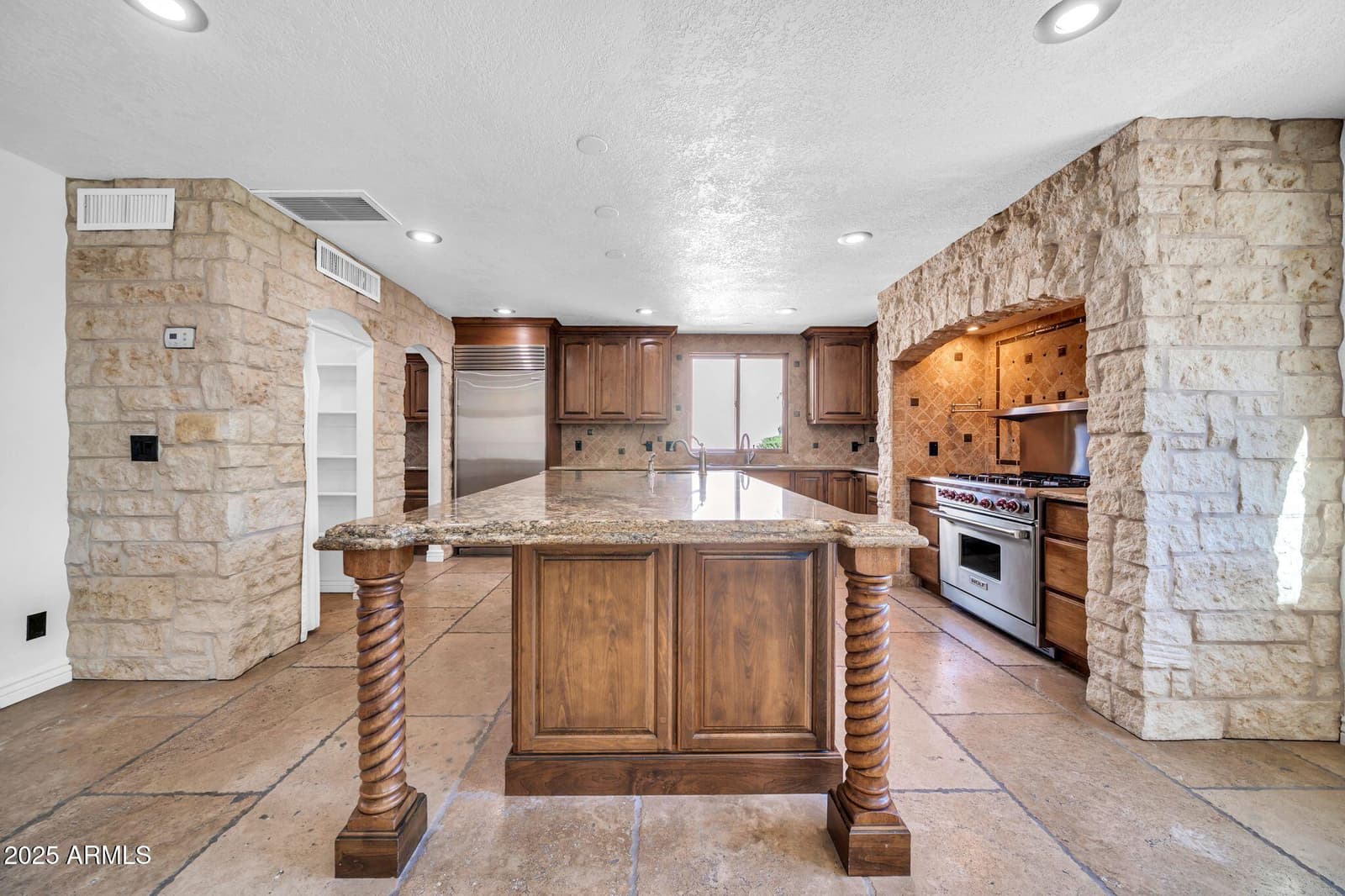 7351 E Keim Drive, Scottsdale, AZ 85250 — photo 11 of 61