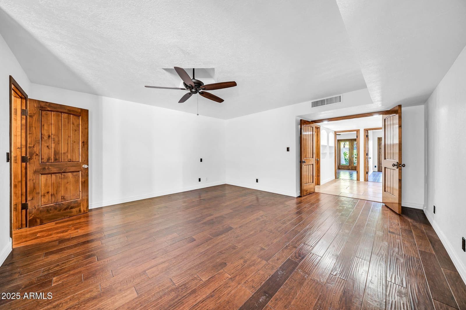 7351 E Keim Drive, Scottsdale, AZ 85250 — photo 17 of 61