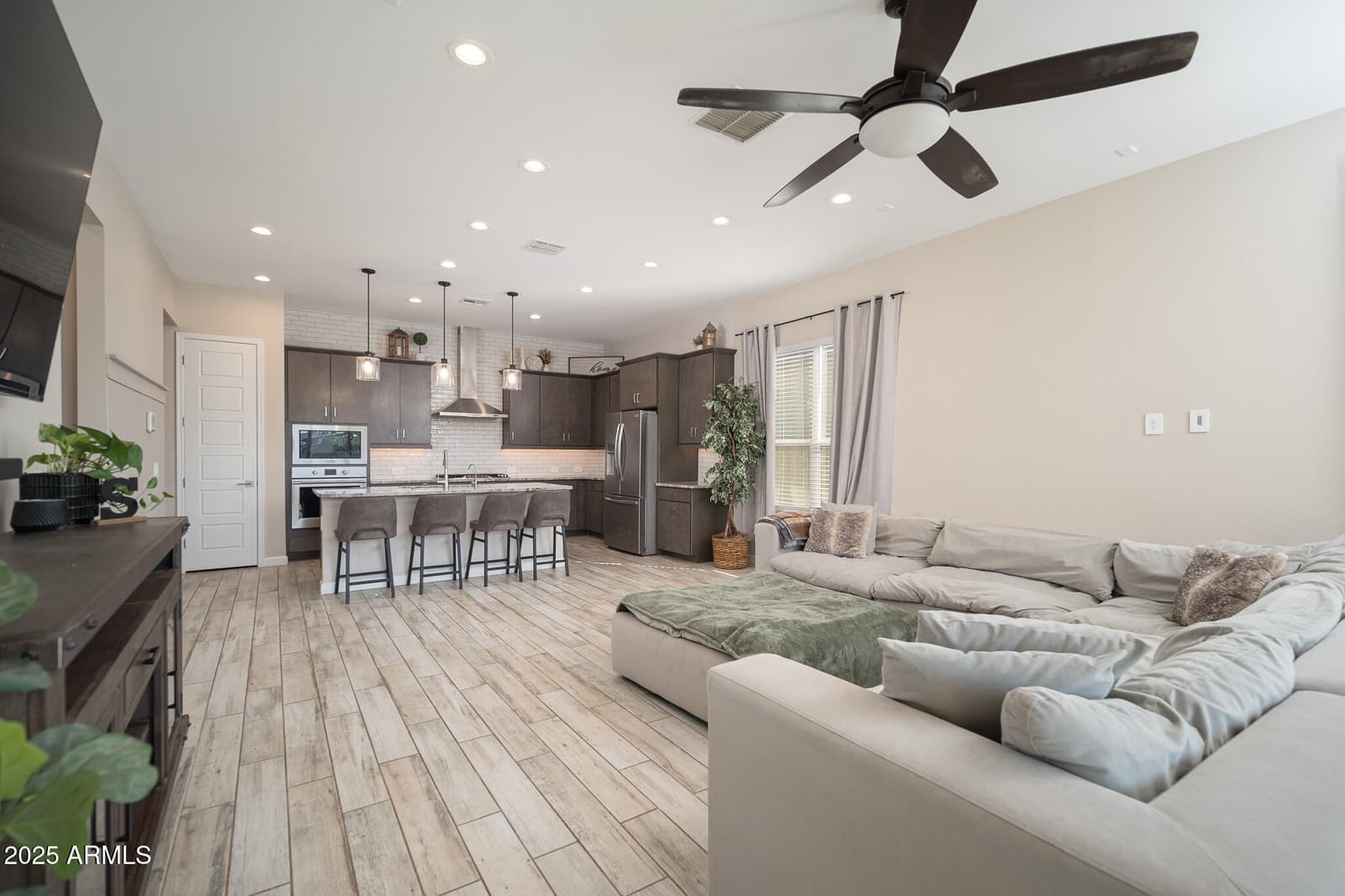 21635 N 102ND Avenue, Peoria, AZ 85382 — photo 8 of 24