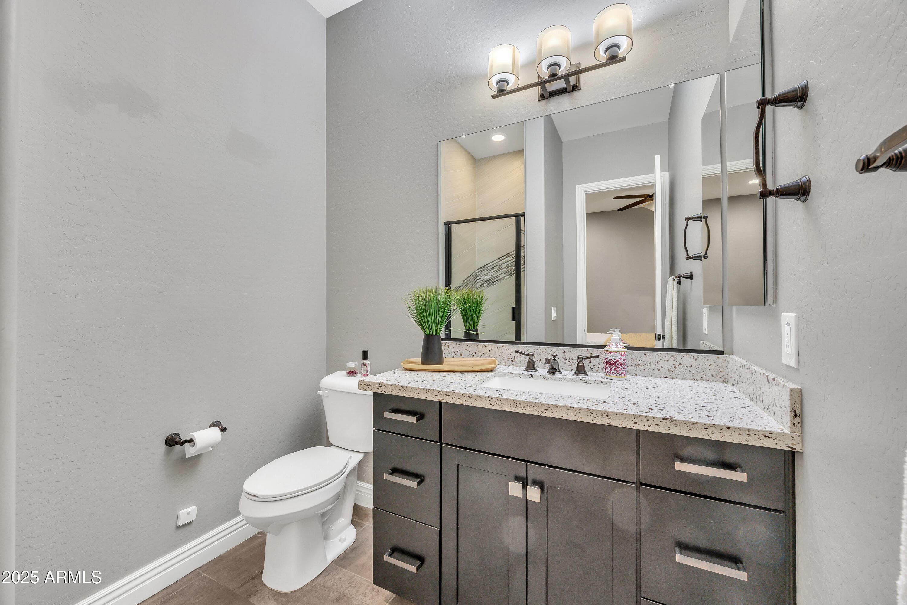 4254 E VALENCIA Drive, Phoenix, AZ 85042 — photo 27 of 43