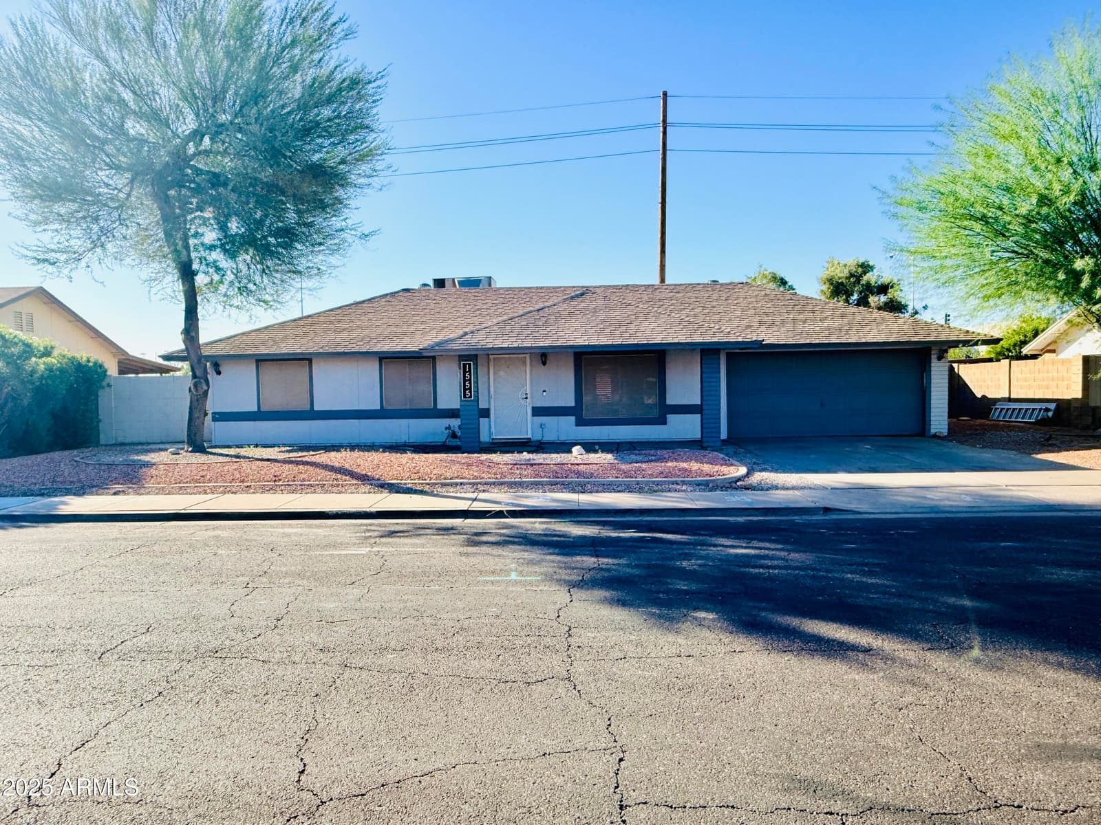 1555 W NARANJA Avenue, Mesa, AZ 85202 — photo 2 of 19