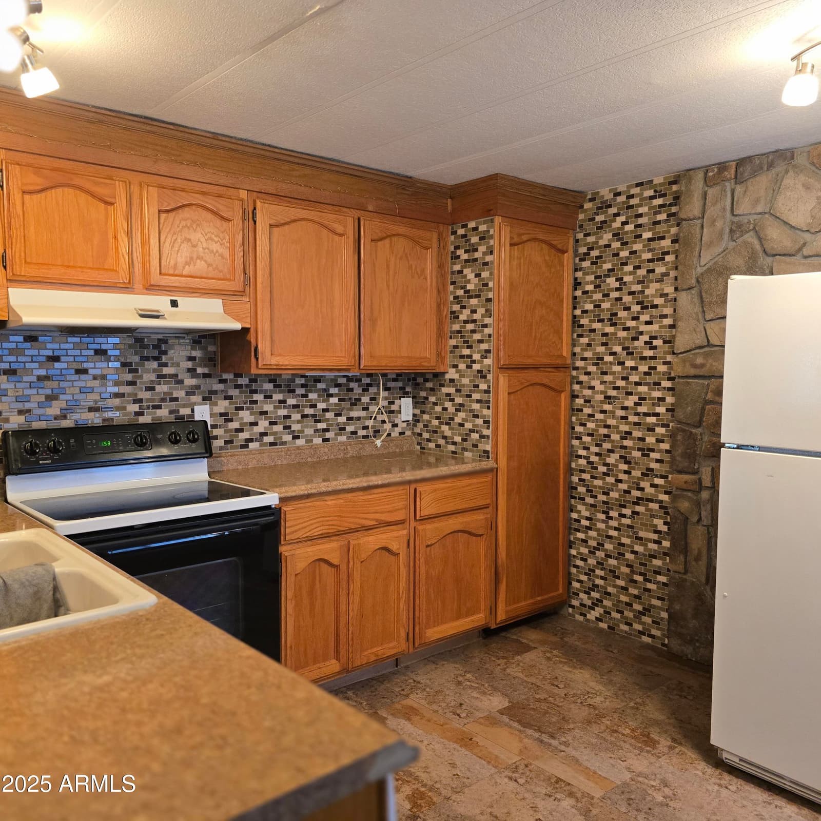 10201 N 99TH Avenue 66, Peoria, AZ 85345 — photo 4 of 23