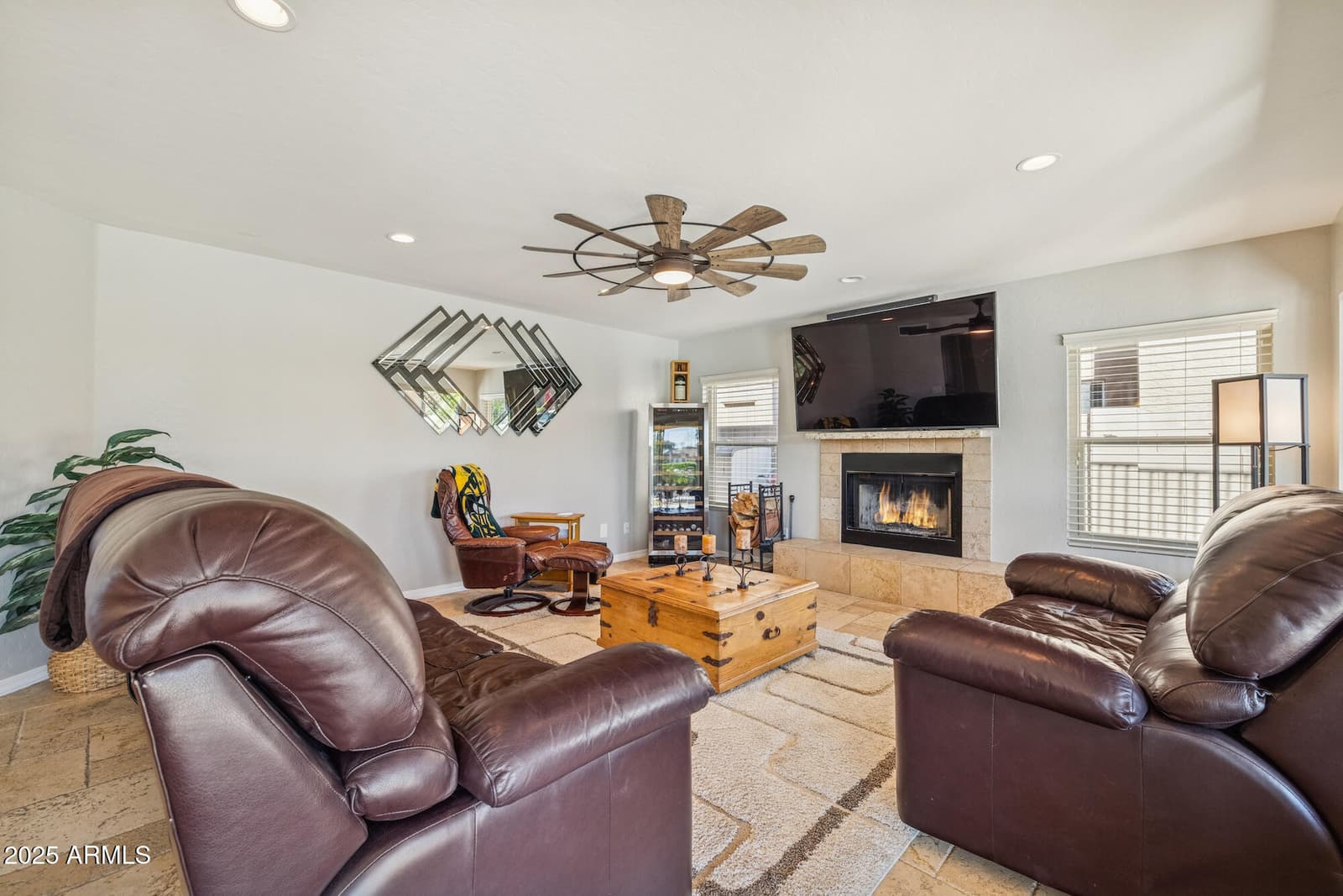 919 S PARADISE Drive, Gilbert, AZ 85233 — photo 17 of 70