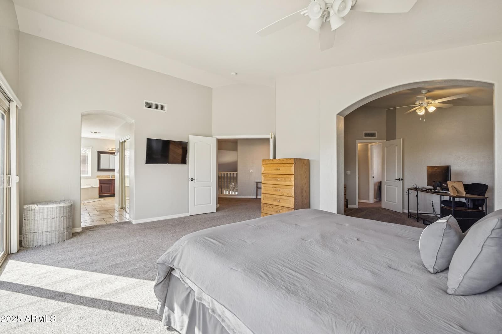 919 S PARADISE Drive, Gilbert, AZ 85233 — photo 18 of 70