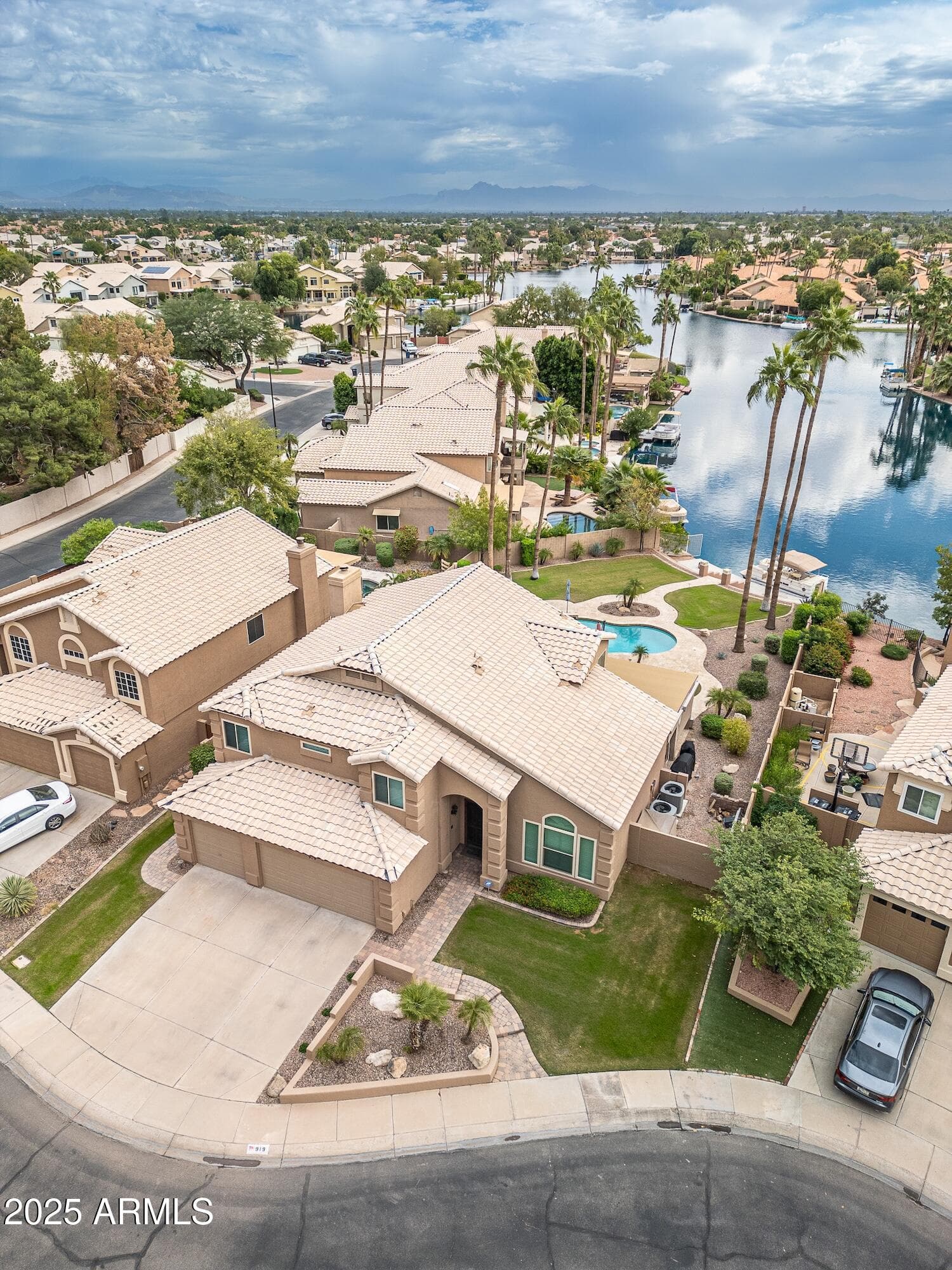 919 S PARADISE Drive, Gilbert, AZ 85233 — photo 63 of 70