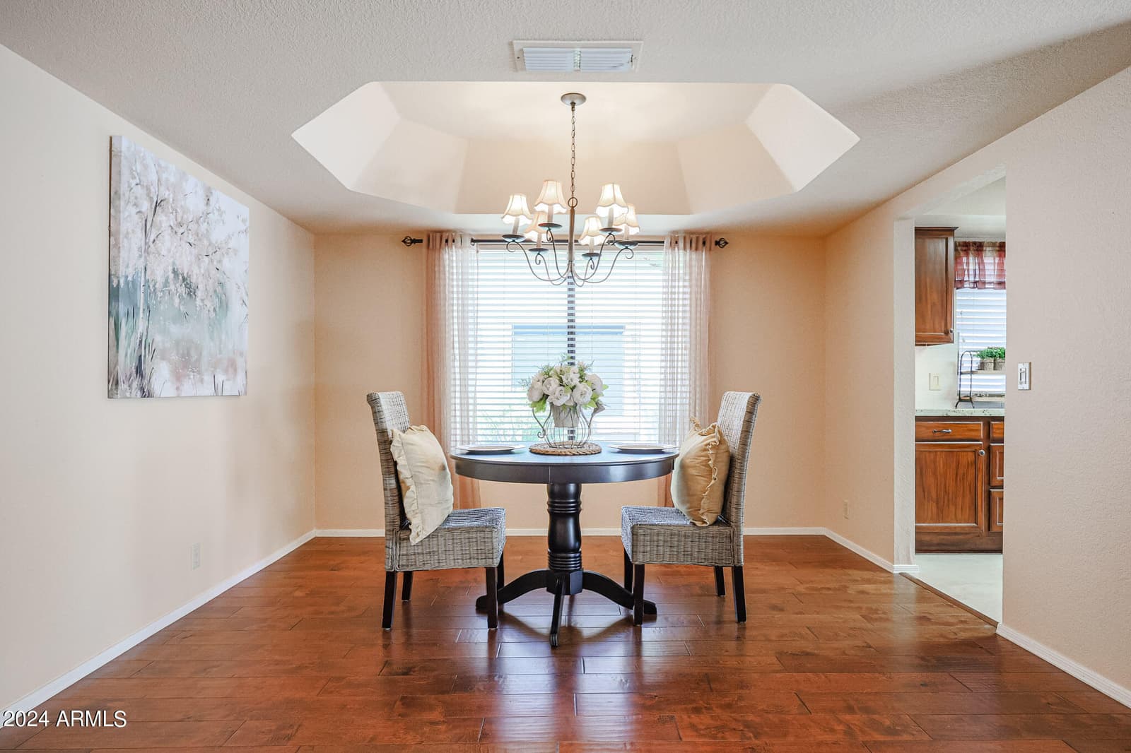 9118 W TOPEKA Drive, Peoria, AZ 85382 — photo 8 of 23