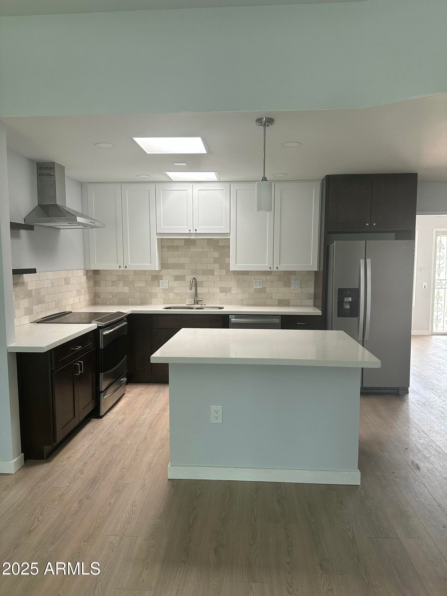 13018 N 99TH Drive, Sun City, AZ 85351 — photo 3 of 25