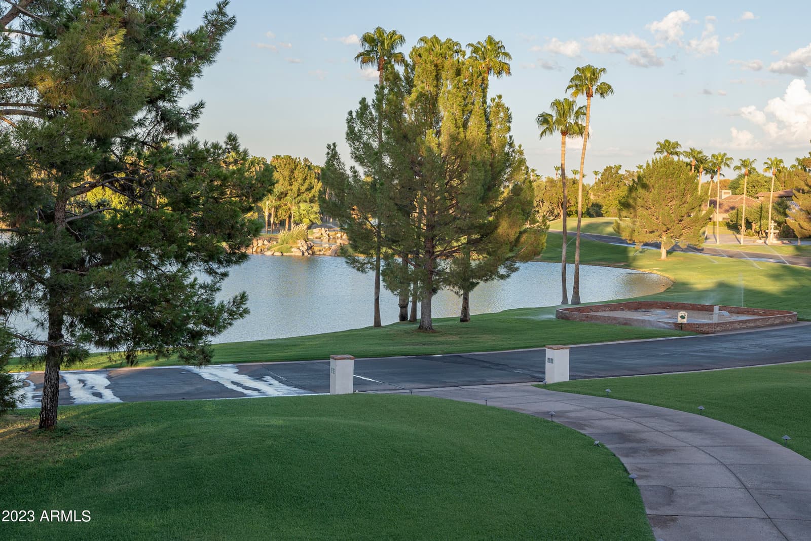 6 E OAKWOOD HILLS Drive, Chandler, AZ 85248 — photo 20 of 122