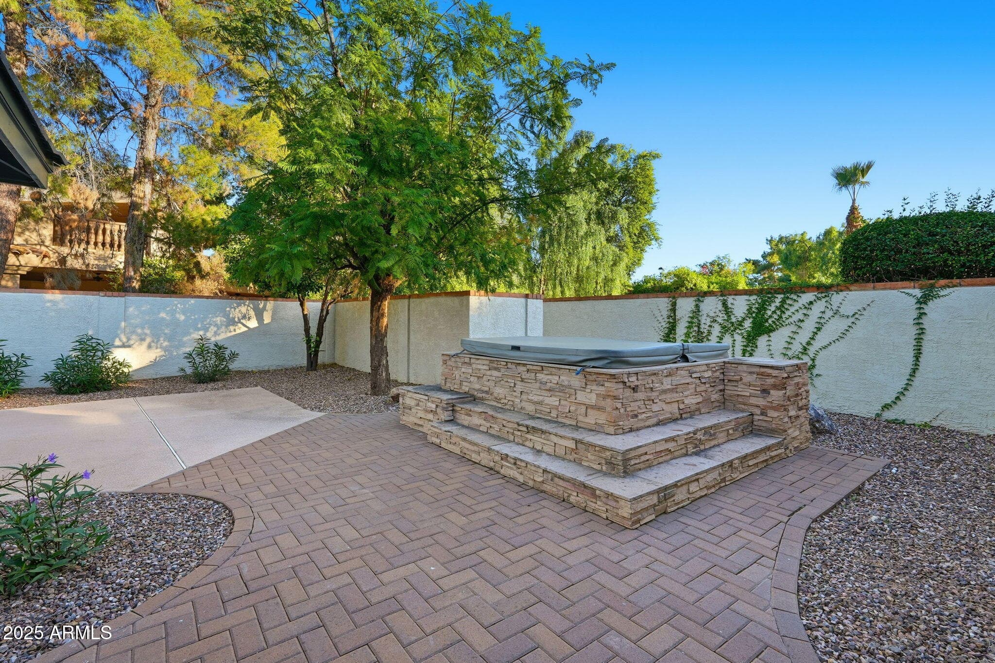 2173 E LA VIEVE Lane, Tempe, AZ 85284 — photo 45 of 95