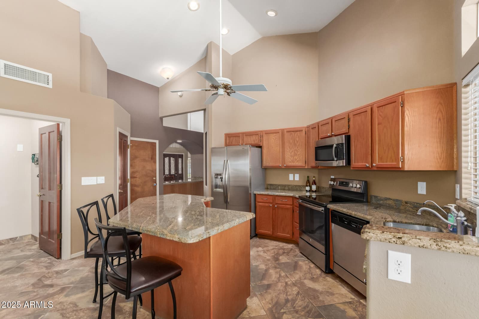 810 N LOS ALTOS Drive, Chandler, AZ 85224 — photo 15 of 40