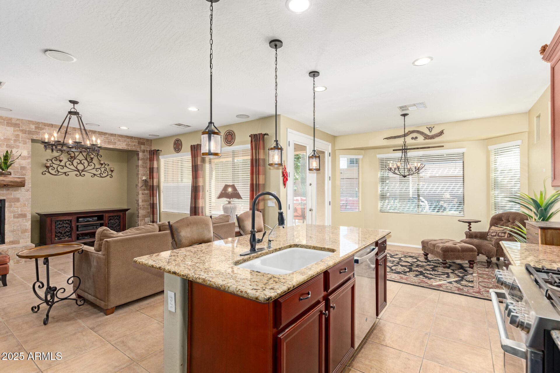 11441 E SONRISA Avenue, Mesa, AZ 85212 — photo 13 of 37
