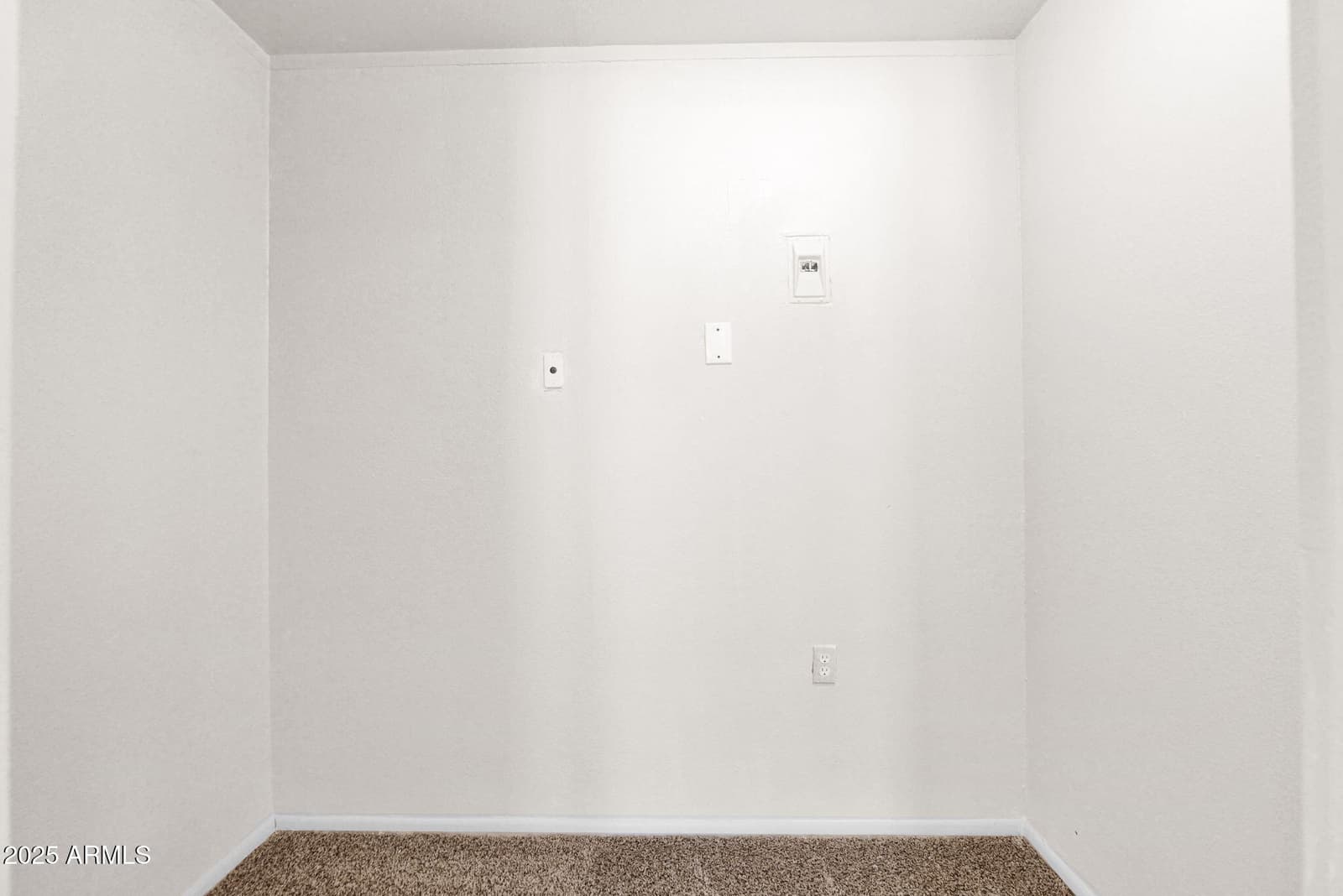 7221 W VIRGINIA Avenue, Phoenix, AZ 85035 — photo 23 of 33