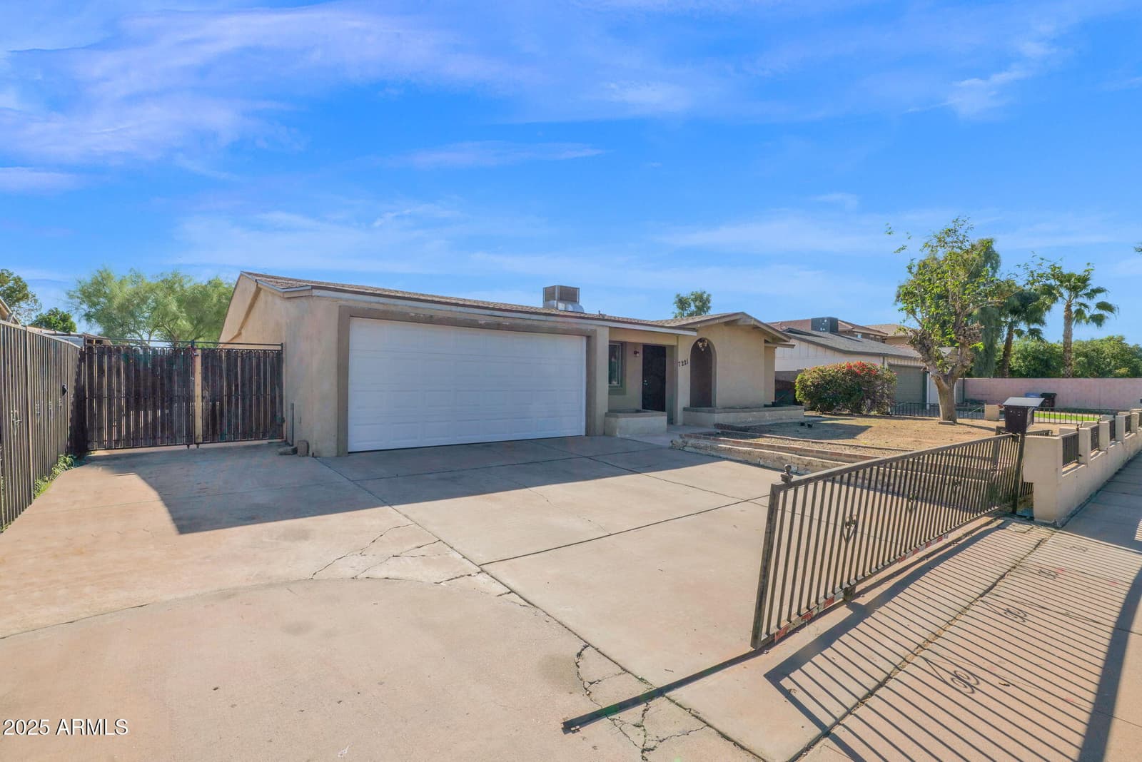 7221 W VIRGINIA Avenue, Phoenix, AZ 85035 — photo 2 of 33