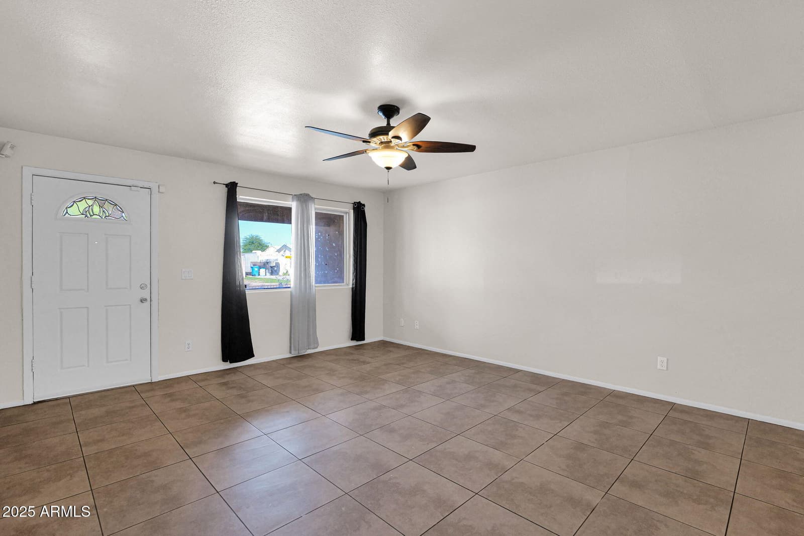 7221 W VIRGINIA Avenue, Phoenix, AZ 85035 — photo 17 of 33