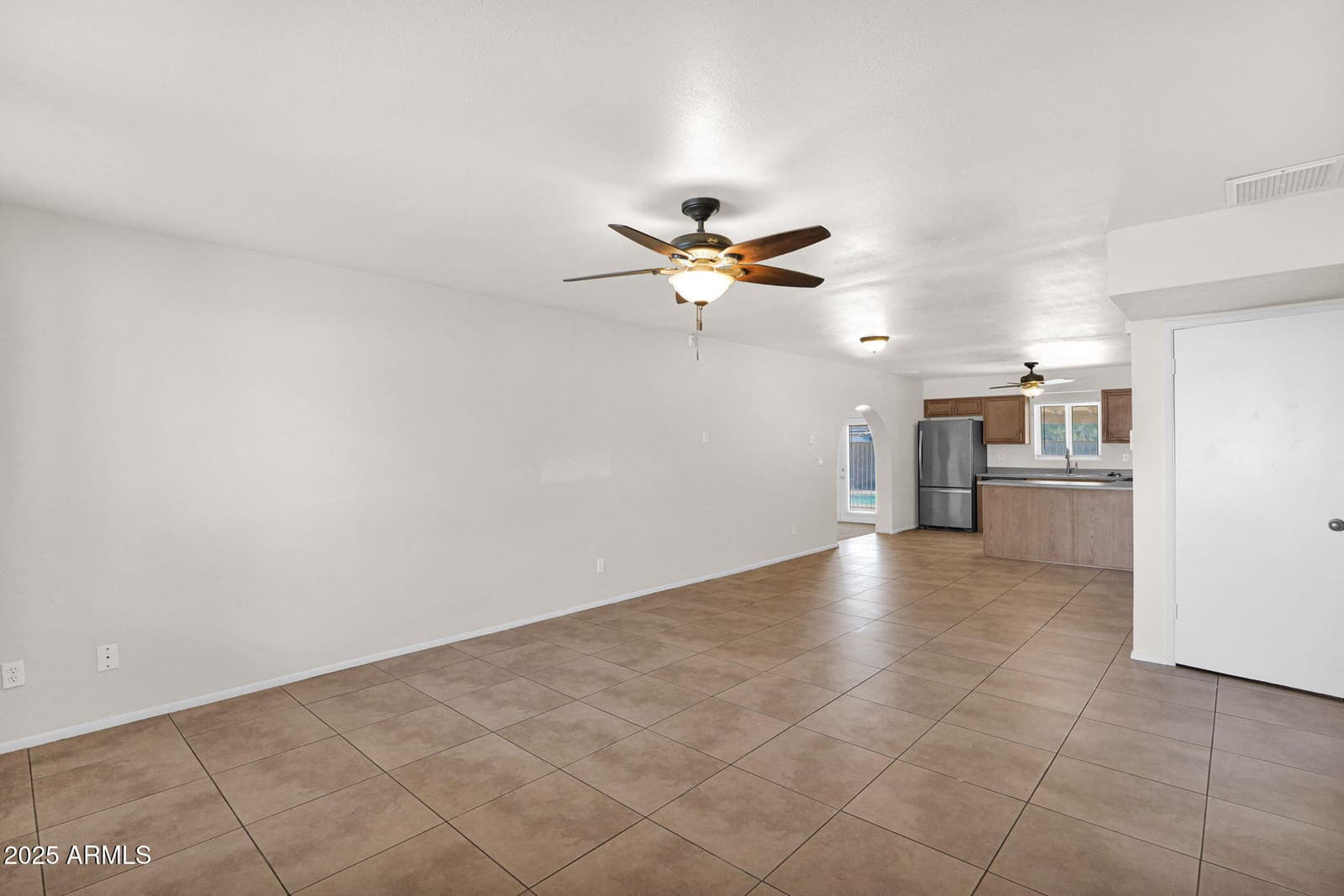 7221 W VIRGINIA Avenue, Phoenix, AZ 85035 — photo 6 of 33