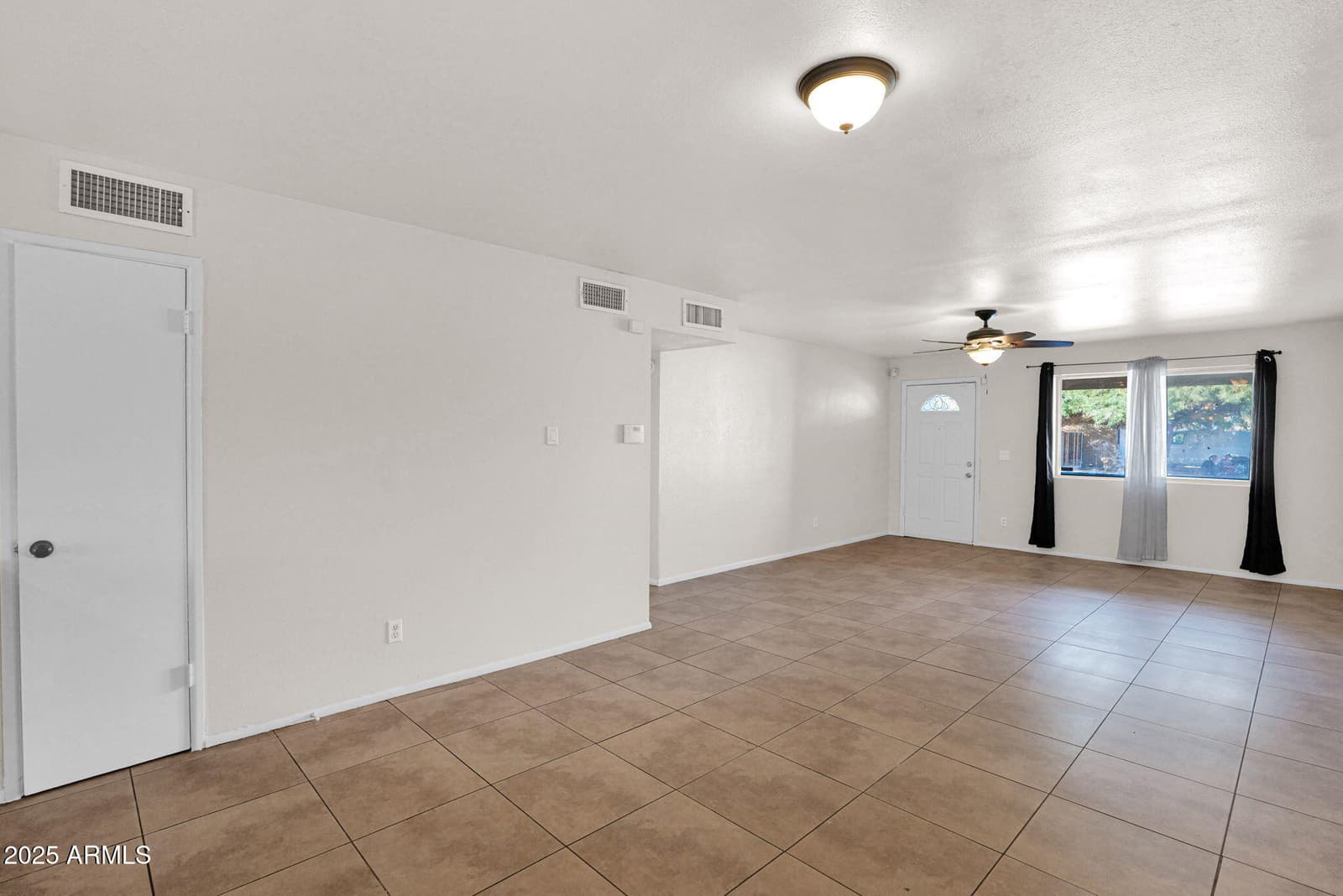 7221 W VIRGINIA Avenue, Phoenix, AZ 85035 — photo 16 of 33
