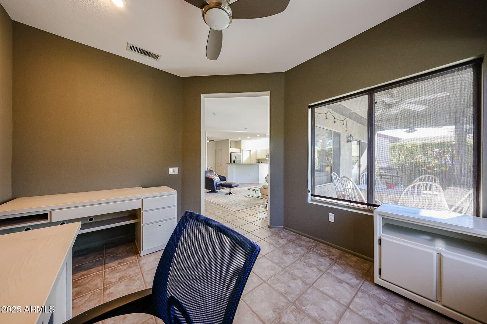 17807 N NAVARRO Court, Surprise, AZ 85374 — photo 11 of 37