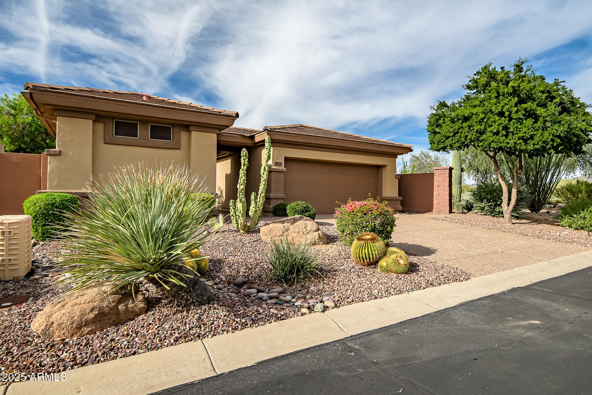 41628 N CEDAR CHASE Road, Anthem, AZ 85086 — photo 1 of 36
