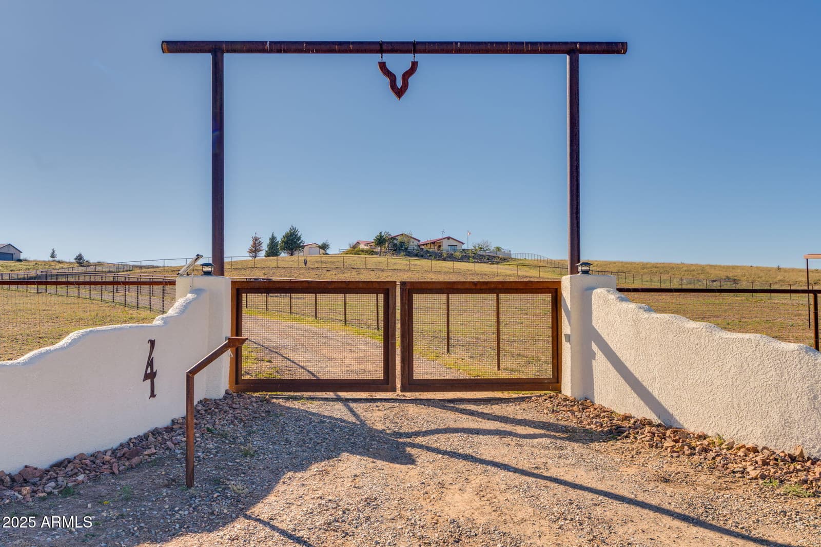 4 MUSTANG Trail, Sonoita, AZ 85637 — photo 3 of 107
