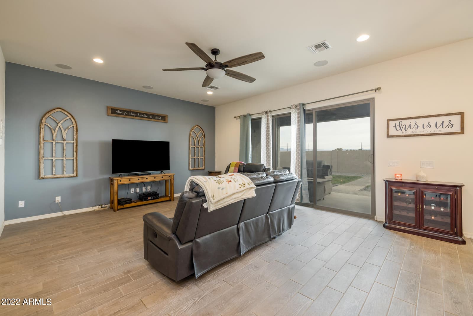 40587 N SPOTTED Lane, San Tan Valley, AZ 85140 — photo 6 of 26