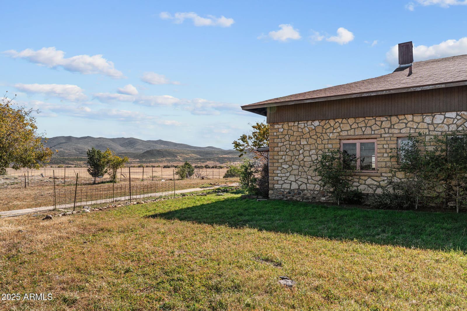 16057 S SICKLES RANCH Road, Peeples Valley, AZ 86332 — photo 27 of 39