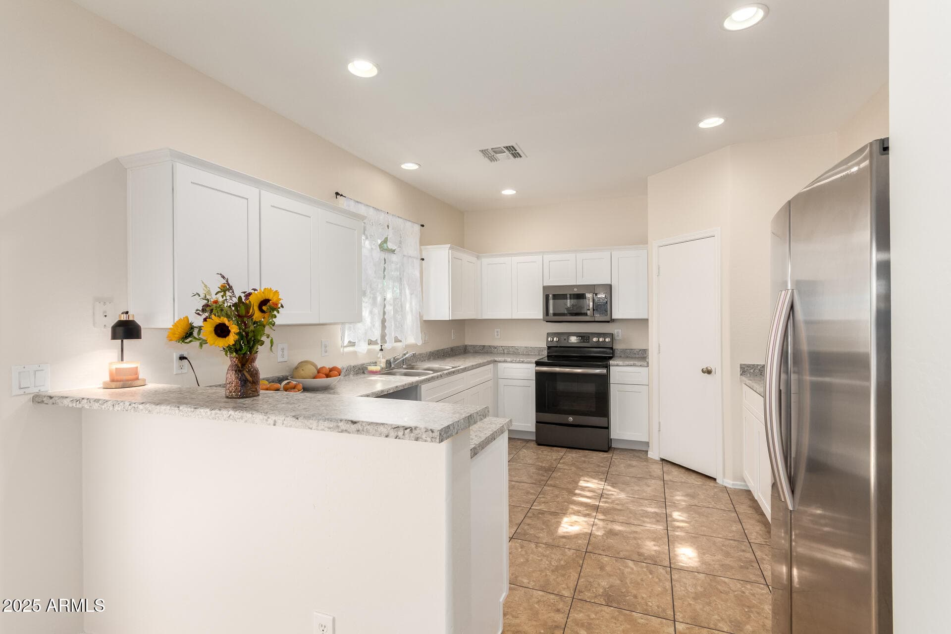 21673 W HESS Avenue, Buckeye, AZ 85326 — photo 13 of 43