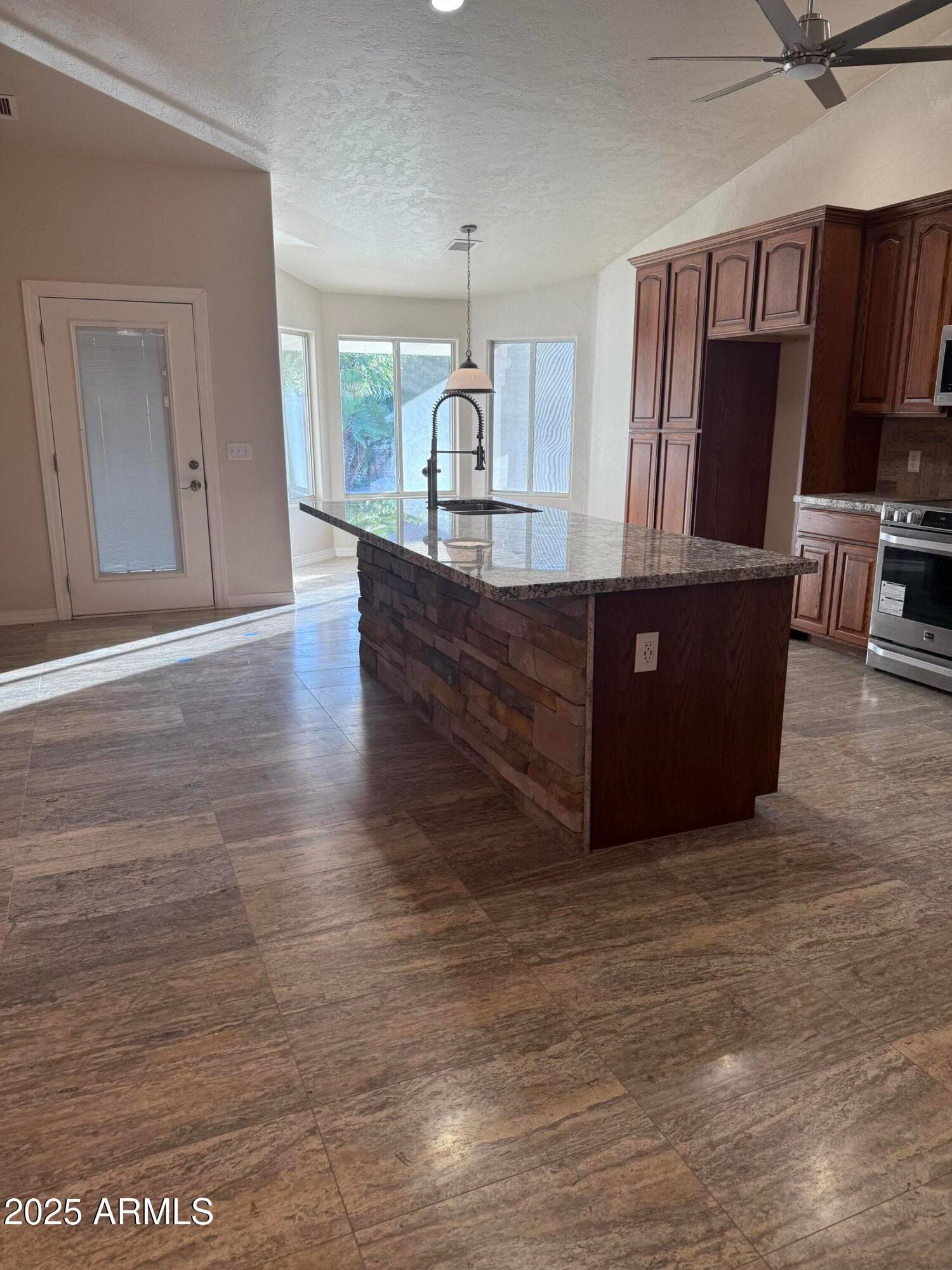 1247 E SUNSET Drive, Casa Grande, AZ 85122 — photo 12 of 27