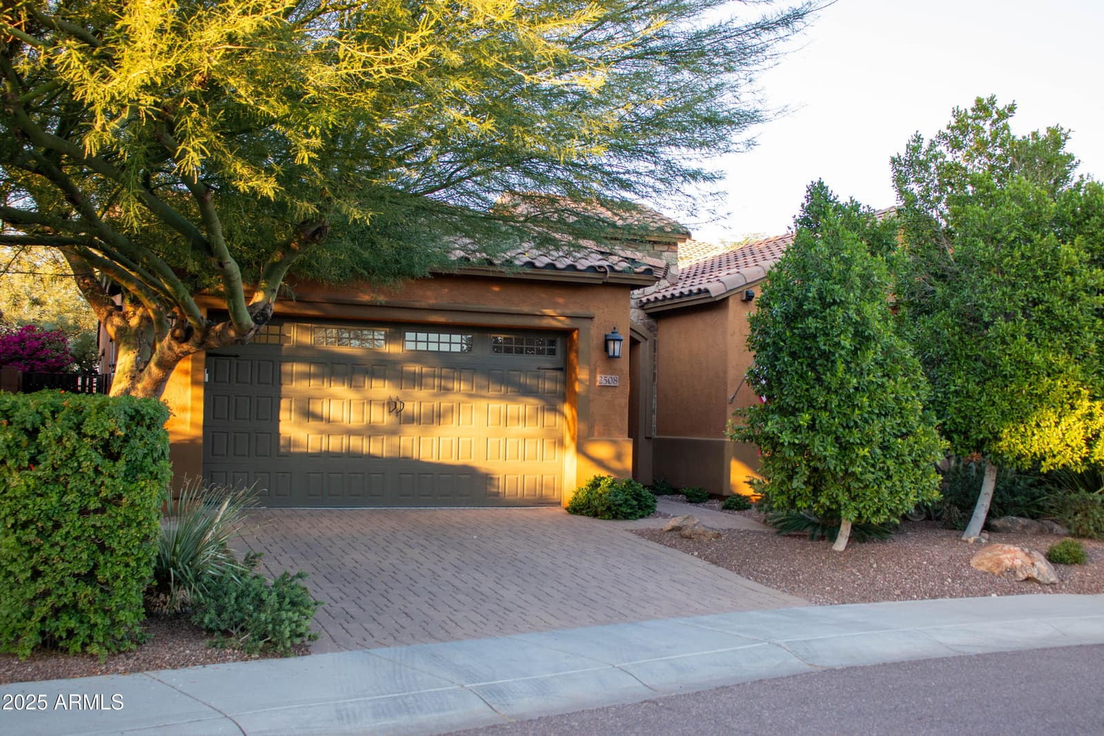 2508 W DESERT MARIGOLD Drive, Phoenix, AZ 85085 — photo 3 of 64