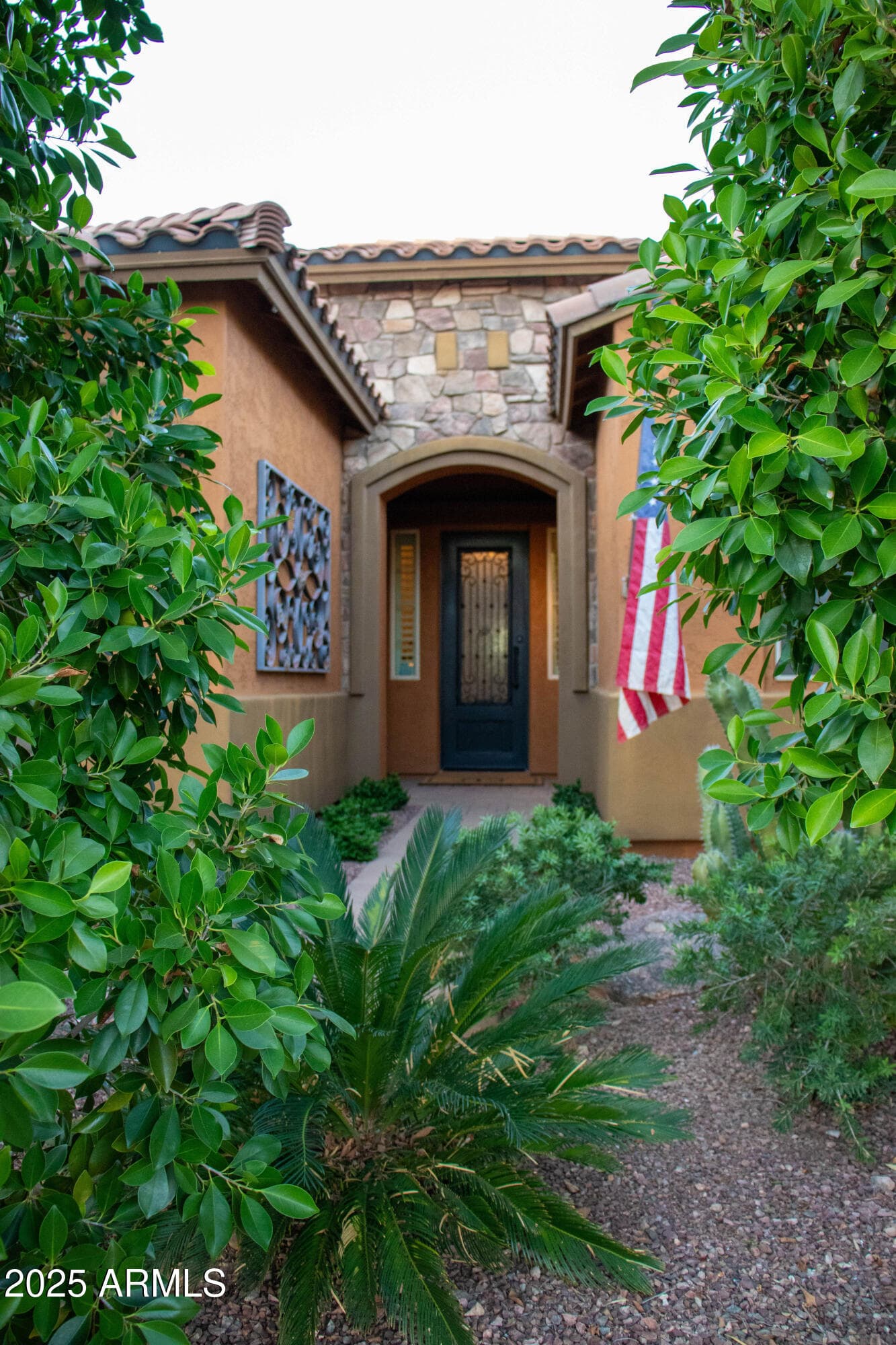 2508 W DESERT MARIGOLD Drive, Phoenix, AZ 85085 — photo 5 of 64