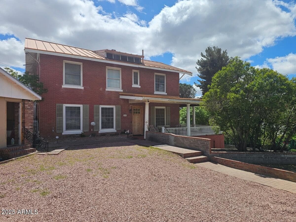 707 S EAST Street, Globe, AZ 85501 — photo 3 of 32