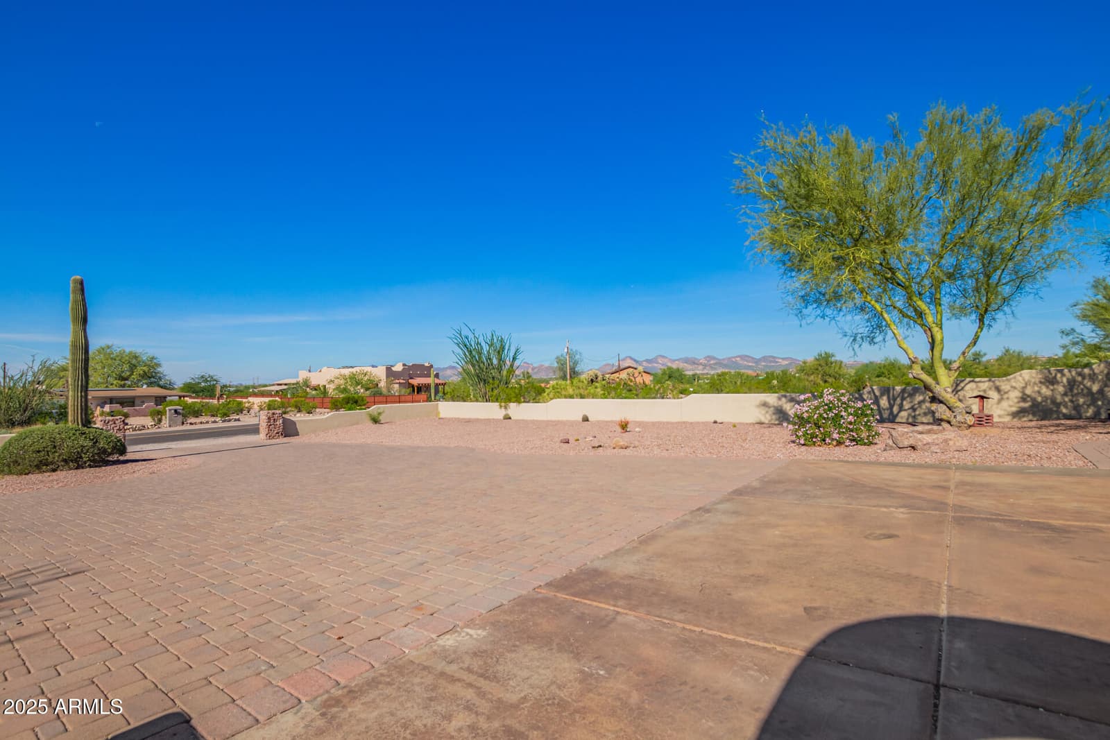 945 N MOUNTAIN VIEW Road, Apache Junction, AZ 85119 — photo 7 of 53