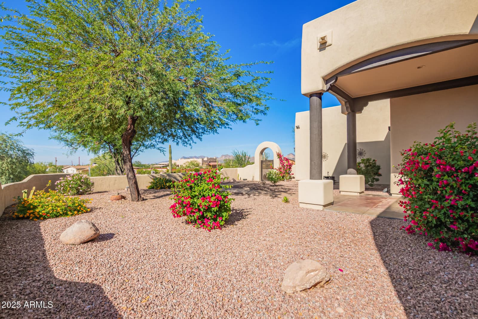 945 N MOUNTAIN VIEW Road, Apache Junction, AZ 85119 — photo 9 of 53
