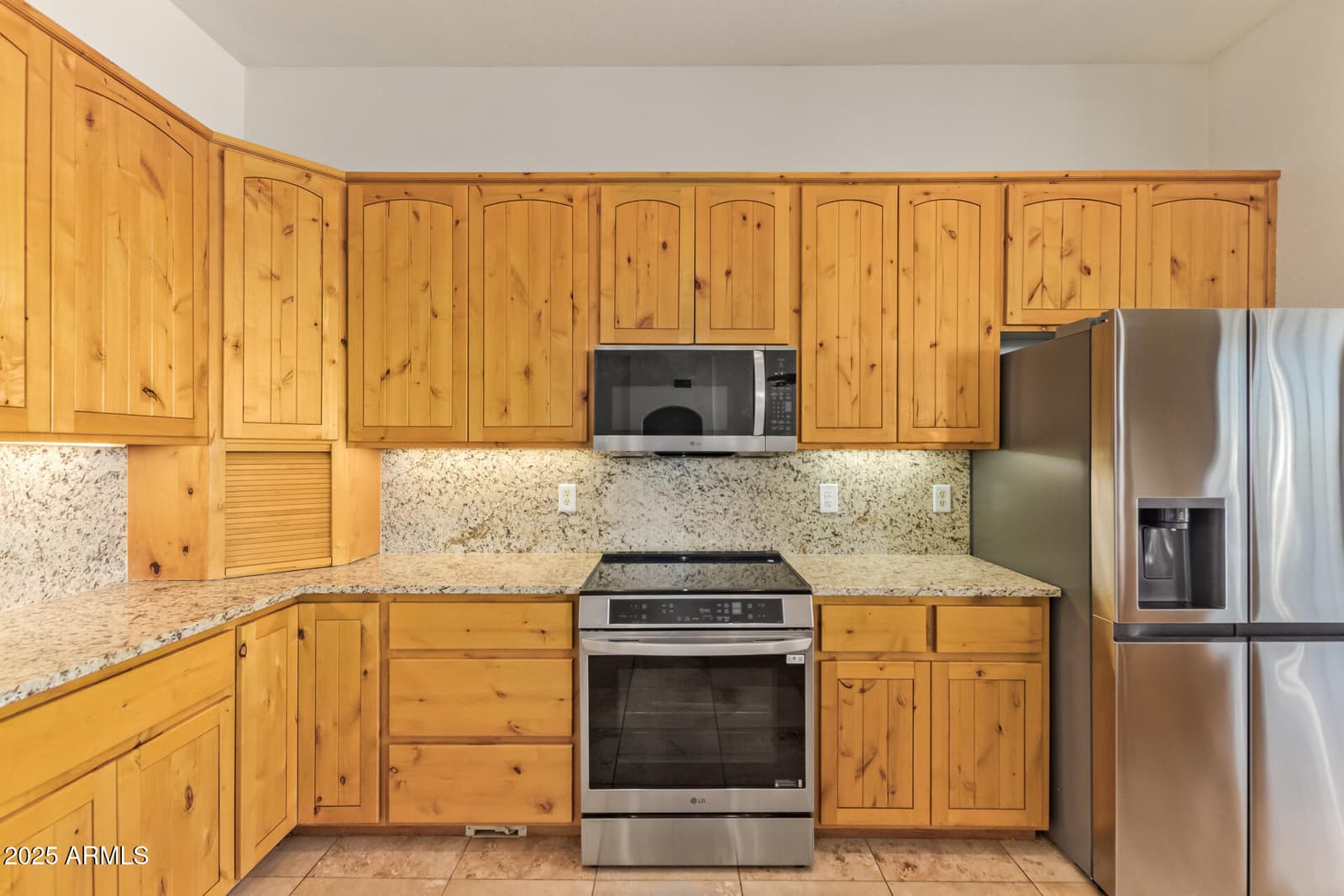945 N MOUNTAIN VIEW Road, Apache Junction, AZ 85119 — photo 16 of 53