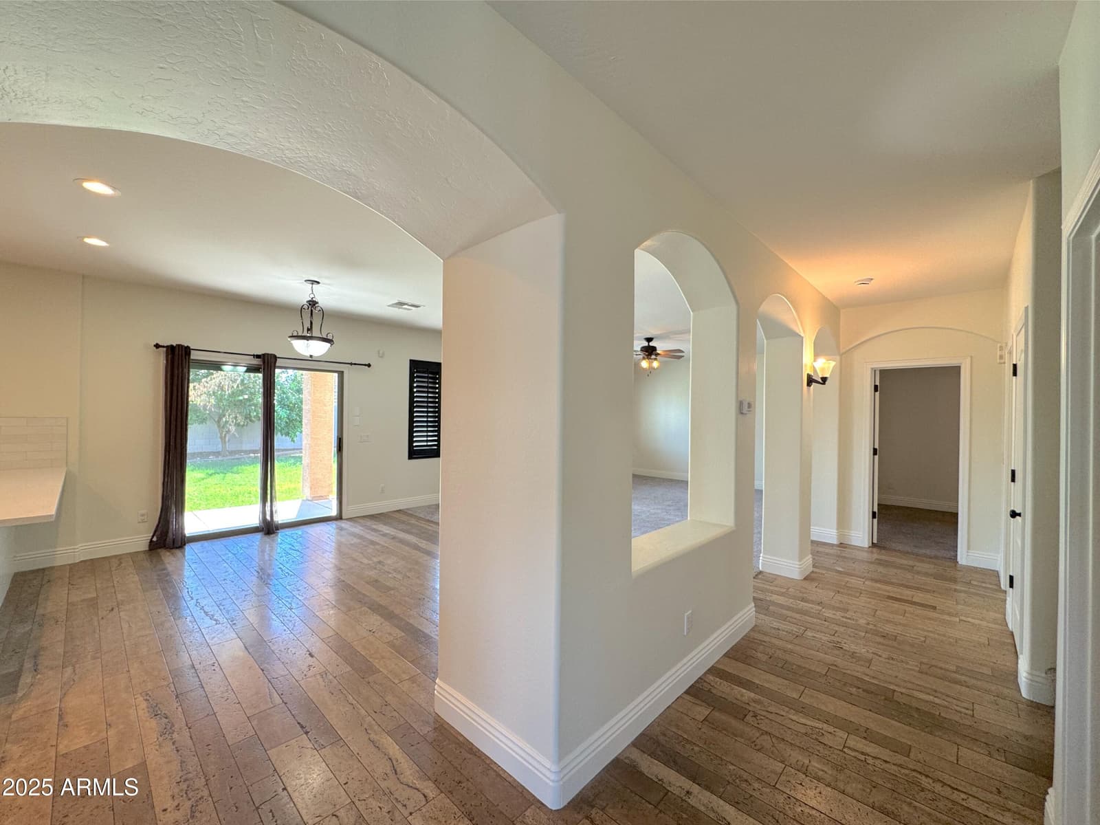 1637 W GREEN TREE Drive, San Tan Valley, AZ 85144 — photo 4 of 34