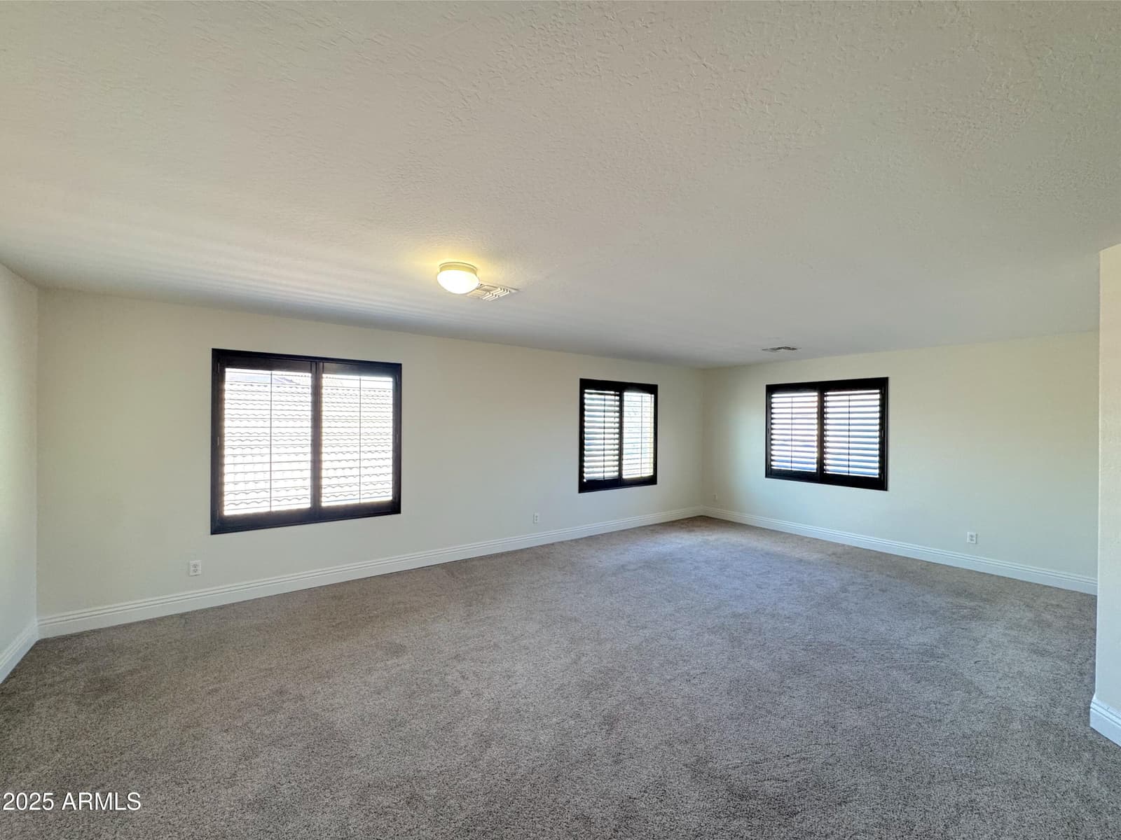 1637 W GREEN TREE Drive, San Tan Valley, AZ 85144 — photo 17 of 34